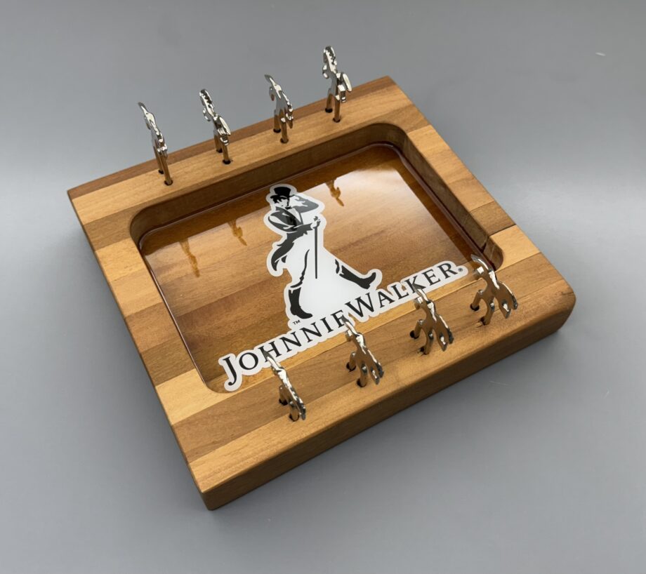 Petisqueira marchetada Jhonnie Walker